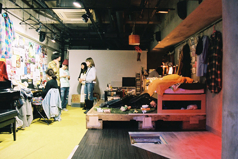 『蛇の足がき』舞台写真