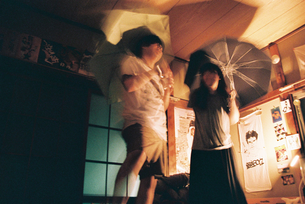 自宅公演『動く物』舞台写真